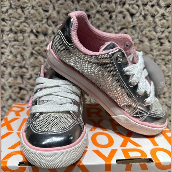 ROXY Girls Aliso Silver Sparkle Sneakers Girls US Size 10 Brand New With Box - Picture 2 of 11
